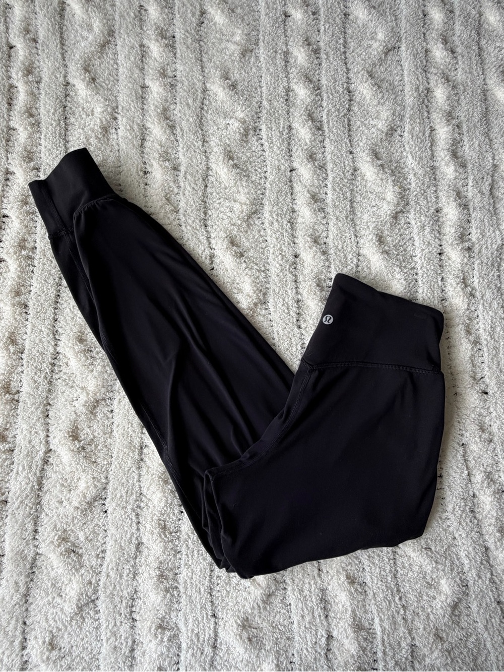 Lululemon align joggers black size 4